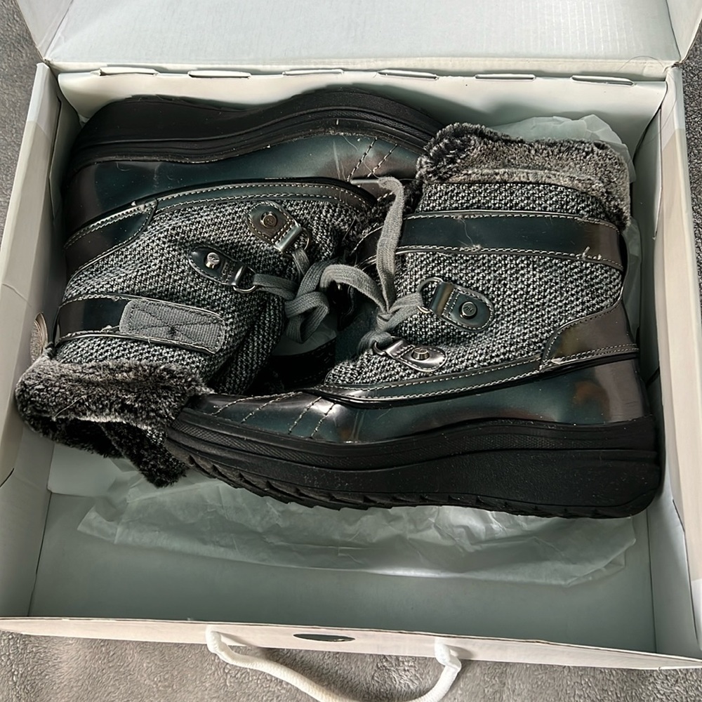 Anne Klein Boots size 6.5